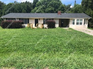 35 Meadowview Rd, Cartersville, GA 30121