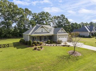 585 Herons Brook Dr, Whispering Pines, NC 28327
