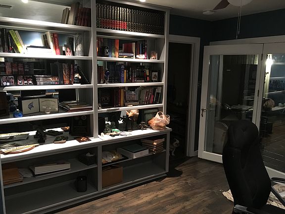 4th image of 8915 Carriage Dr