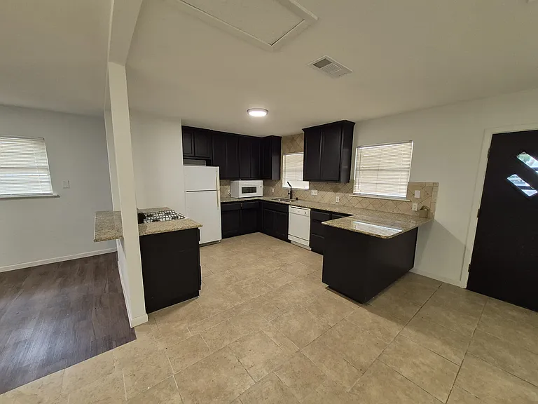 1203 Edgewood Ave — Photo 14