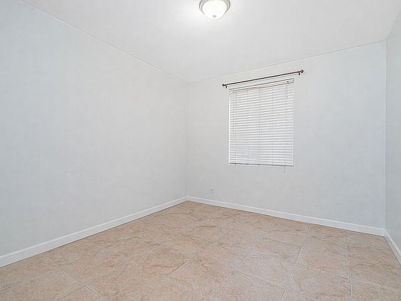 5th image of 8403 19th Ave #2A