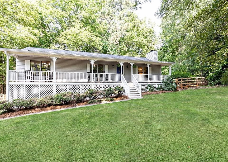 1st image of 920 Lebanon Pl