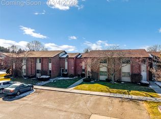 33585 Pondview Cir #116, Livonia, MI 48152