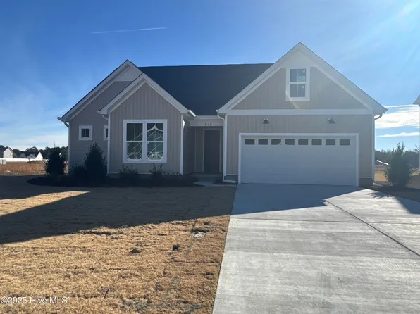 824 Fairway Road, Ayden, NC 28513