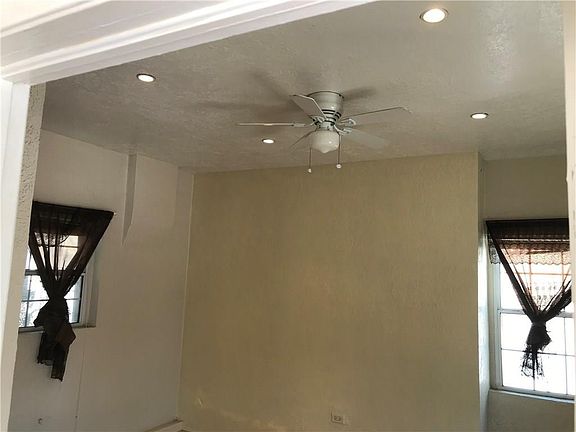 3rd image of 1820 W Paisano Dr APT 1