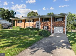 6812 Coolridge Rd, Temple Hills, MD 20748