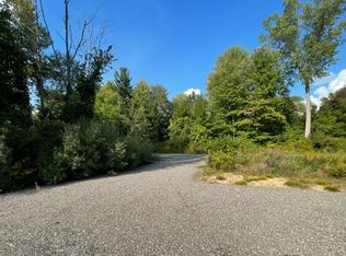 6316 Gleason Rd, Saugatuck, MI 49453