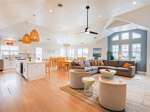 5th image of 2557 Sandpiper Rd