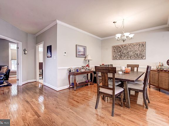 4th image of 2792 Thaxton Ln