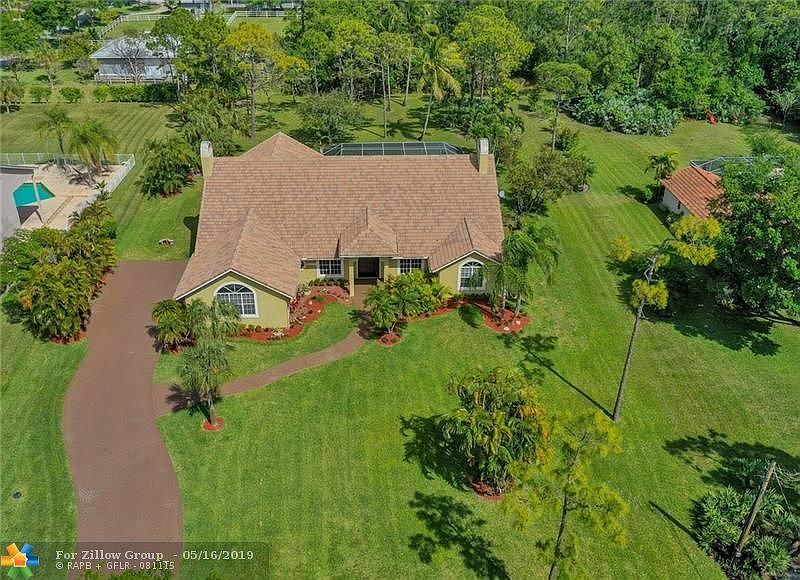 1st image of 6674 NW 66th Ave