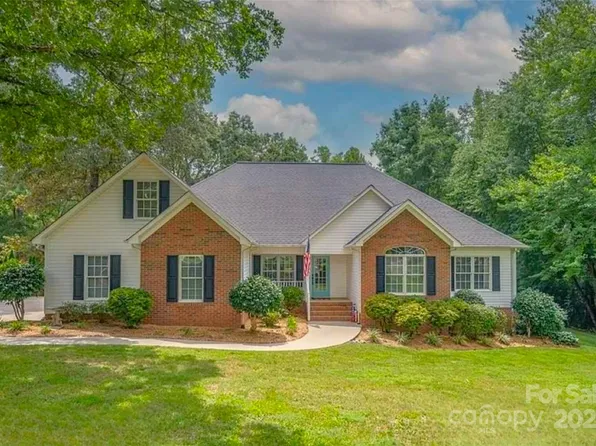 265 Oakland Heights Rd, Forest City, NC 28043