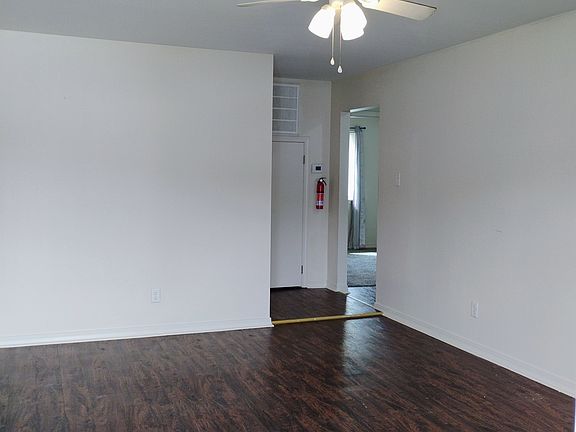 3rd image of 116 Latona Ln