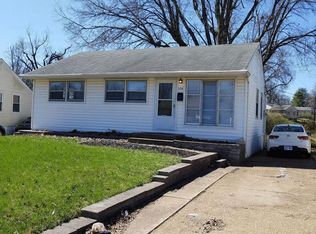 328 Banff Cir, Saint Louis, MO 63137