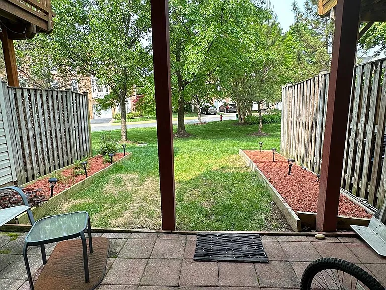 2386 Woodland Pond Ln — Photo 24