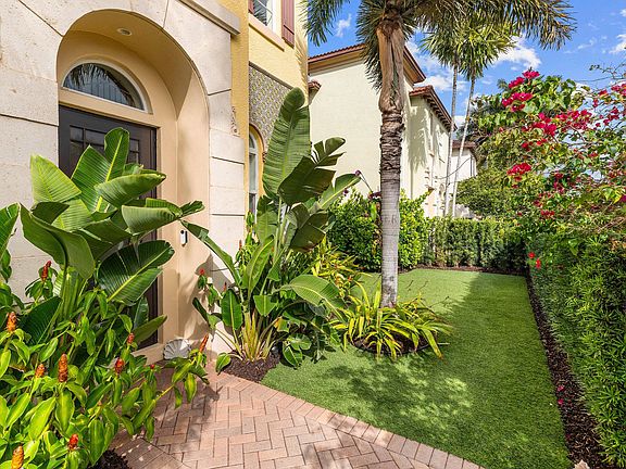 5th image of 100 Via Floresta Drive