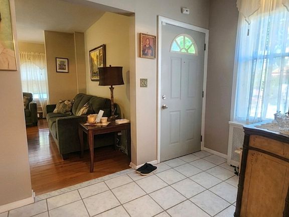 3rd image of 64 James St APT 1