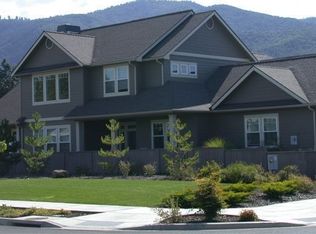 443 Clinton St, Ashland, OR 97520