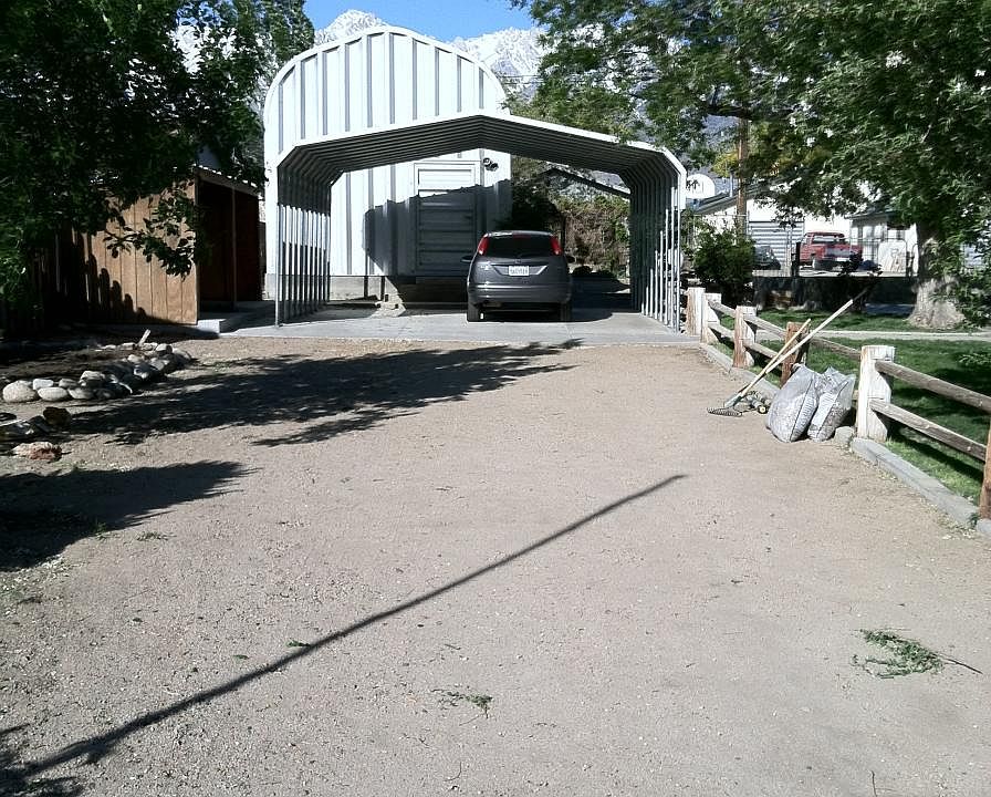 2nd image of 327 S Washington