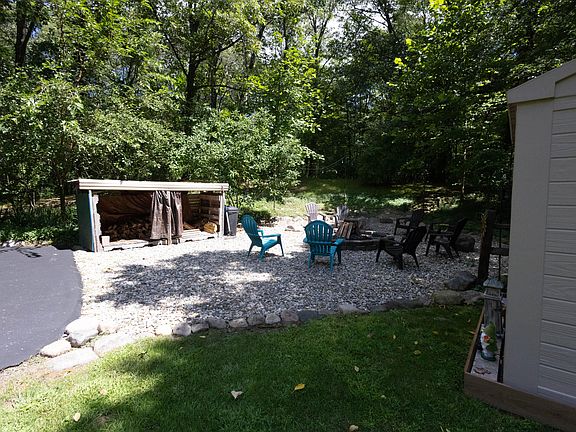 2nd image of 9396 Alex Dr