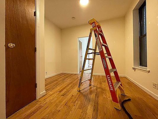 4th image of 238 E 89th St APT 2A