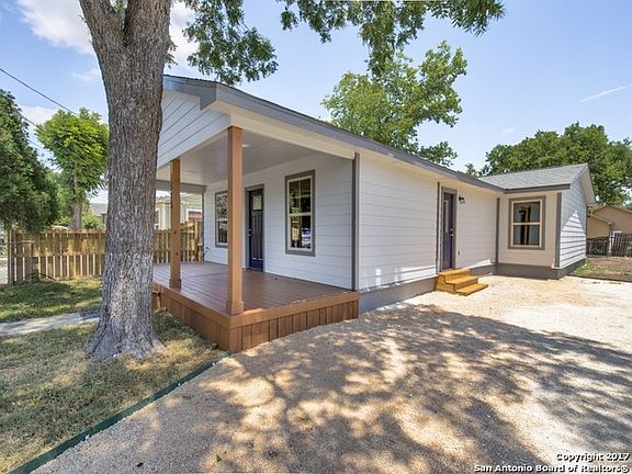 2nd image of 1523 Saenz
