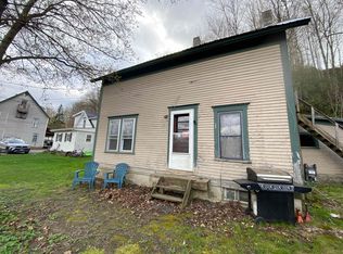 99 Brooklyn St, Barre, VT 05641