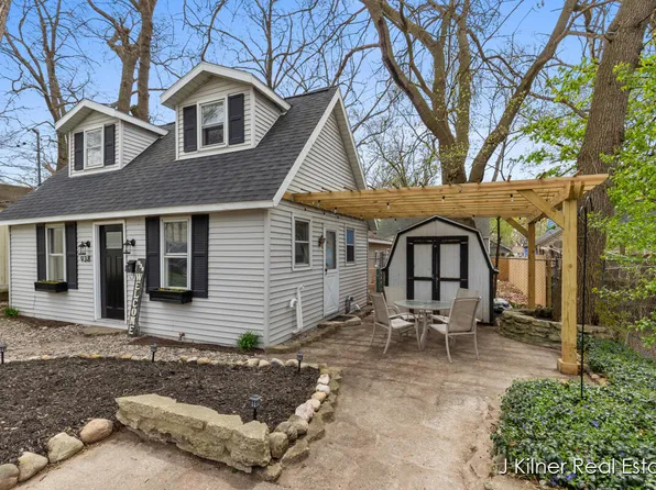 938 Hazen St SE, Grand Rapids, MI 49507