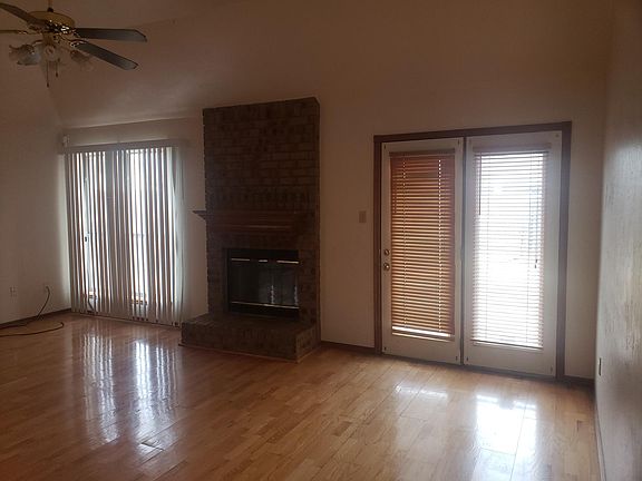 3rd image of 2105 NW Britni Cir