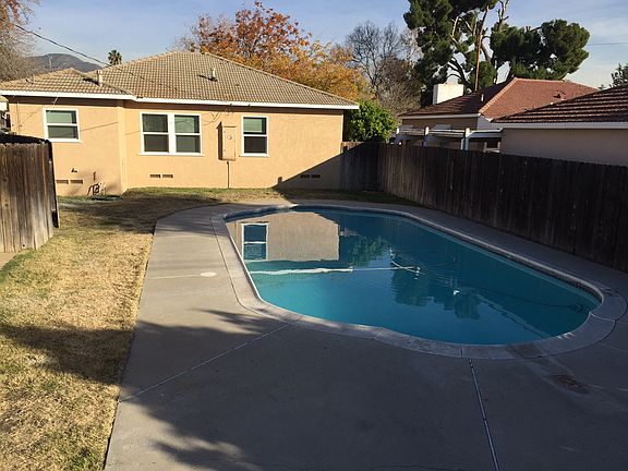 4th image of 3466 Leroy St