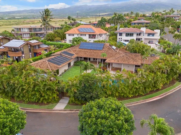 35 Puu Hale St, Lahaina, HI 96761