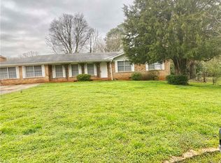 2864 Raleigh Ct, Decatur, GA 30034