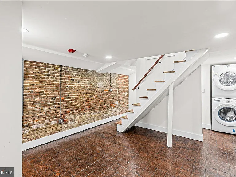 1222 Chancellor St #1F — Photo 9