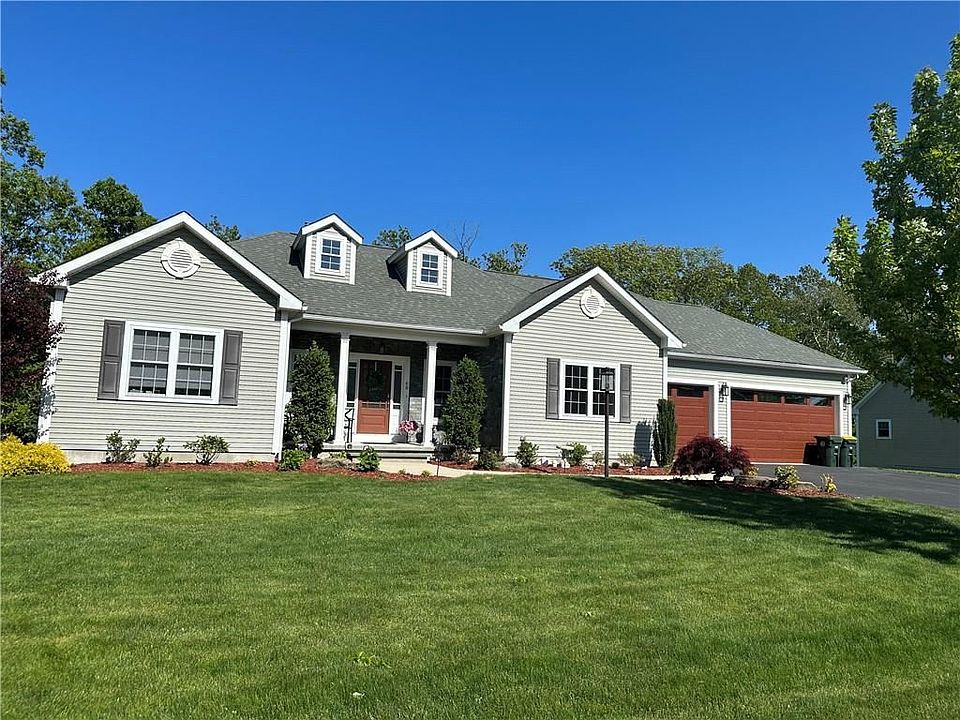 1st image of 68 Cedar Forest Rd