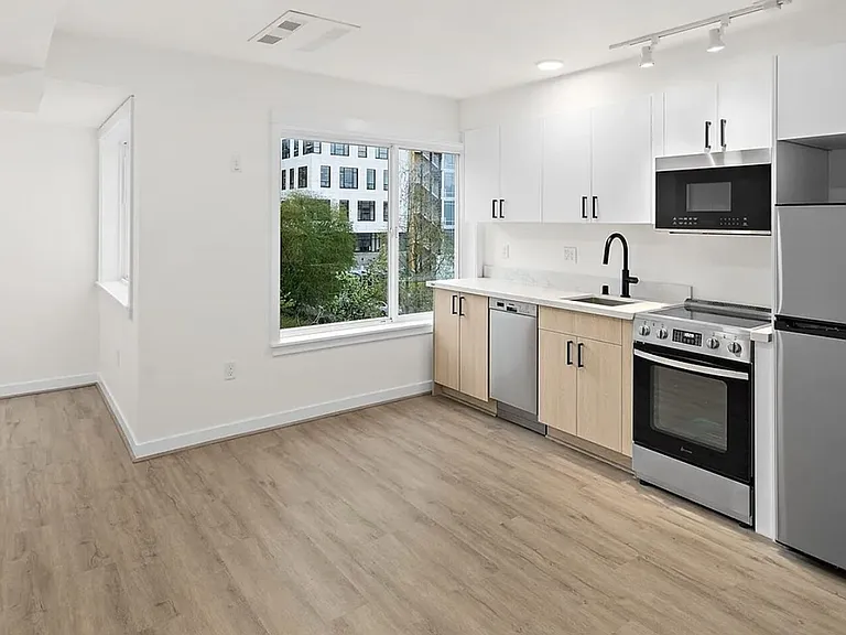 Equinox Apartments — Photo 23