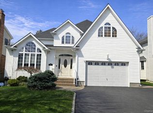 850 Linstead Lane, North Bellmore, NY 11710