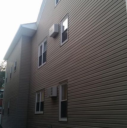 2nd image of 24 E 31st St