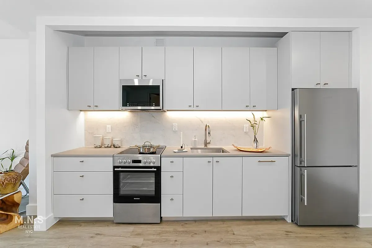 550 Prospect Place — Photo 3
