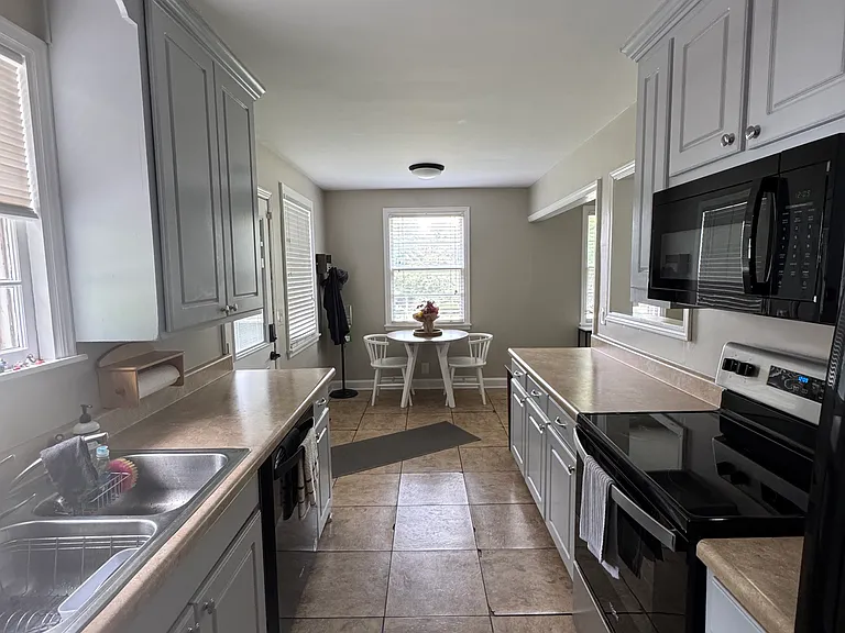 2942 Sinbad Dr — Photo 9