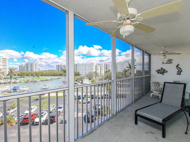 1 Bluebill Ave #501 — Photo 4