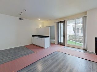 5350 White Oak Ave APT 312, Encino, CA 91316