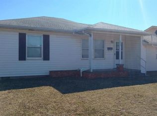 1005 Grand Ter, Chickasha, OK 73018