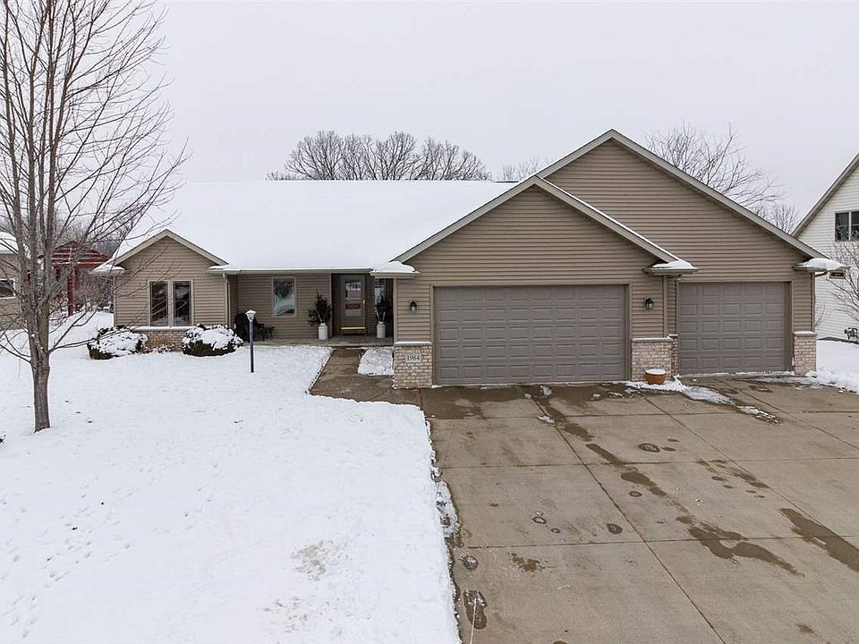 1st image of 1984 Creek Side Dr