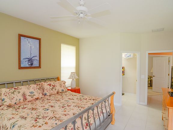 2nd image of 943 Wimbledon Dr