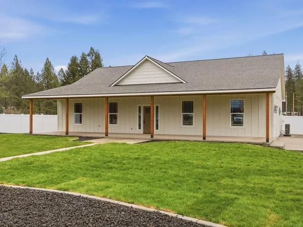 25720 N Yale Rd, Chattaroy, WA 99003