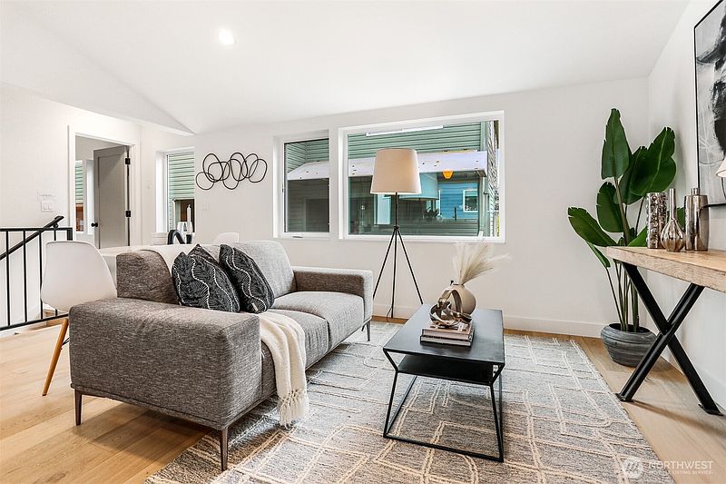 3rd image of 6505 19th Avenue NW