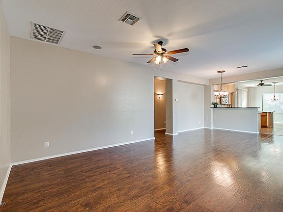 2nd image of 995 E Runaway Bay Pl