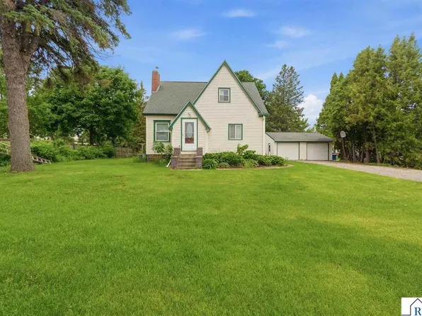 1113 State St N, Waseca, MN 56093