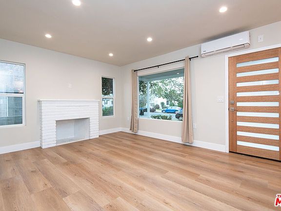 2nd image of 11487 Cumpston St