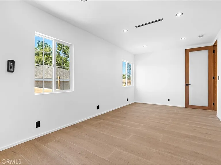 536 Hampton Rd — Photo 35