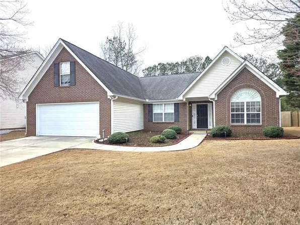 4060 Crescent Walk Ln, Suwanee, GA 30024